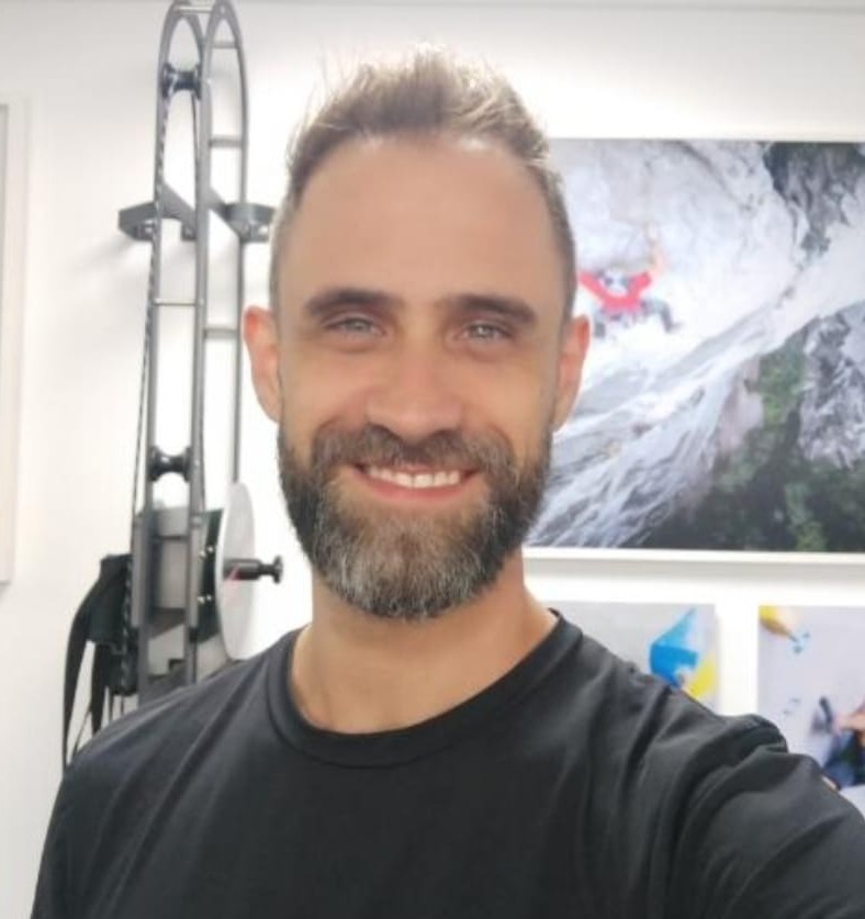 Renato Rozenblit Soliaman - Estrutural e Movimento